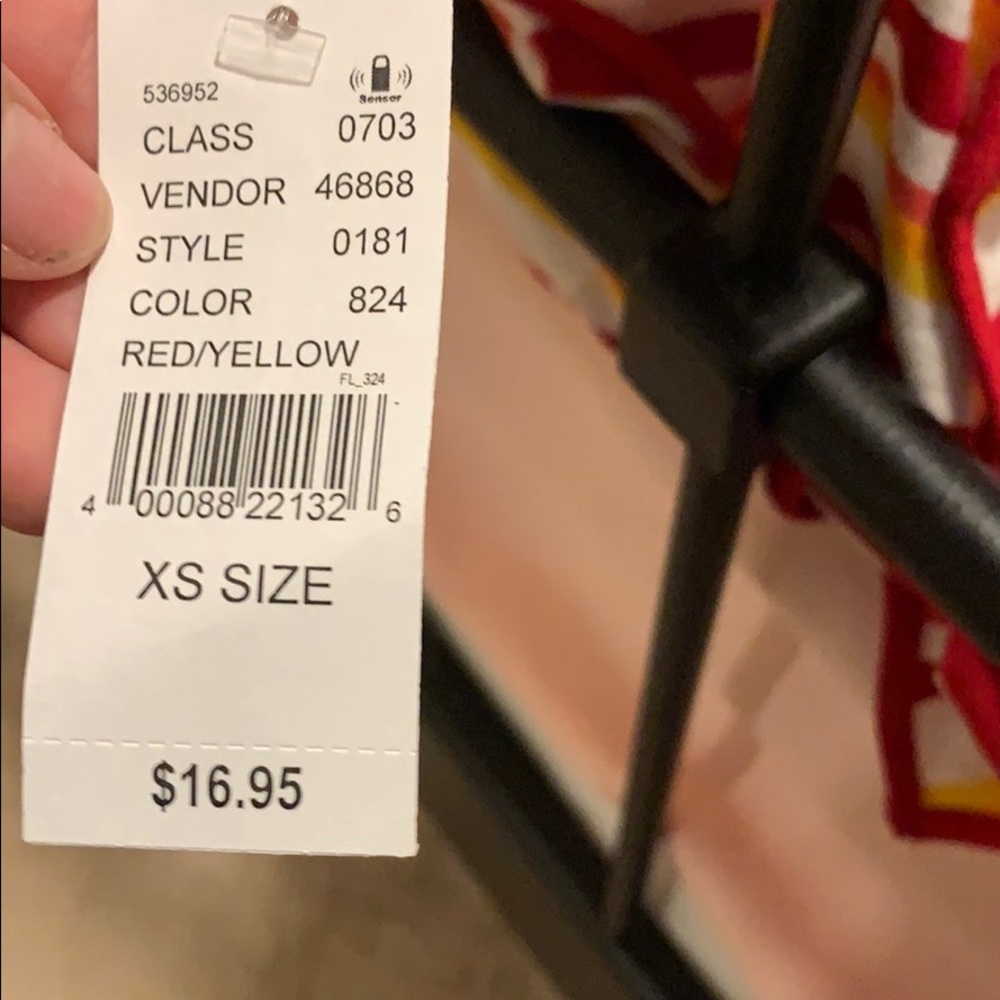 PacSun - Picture 3 of 4